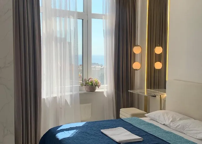 аркадія шикарний вид моря 45перлина * أوديسا